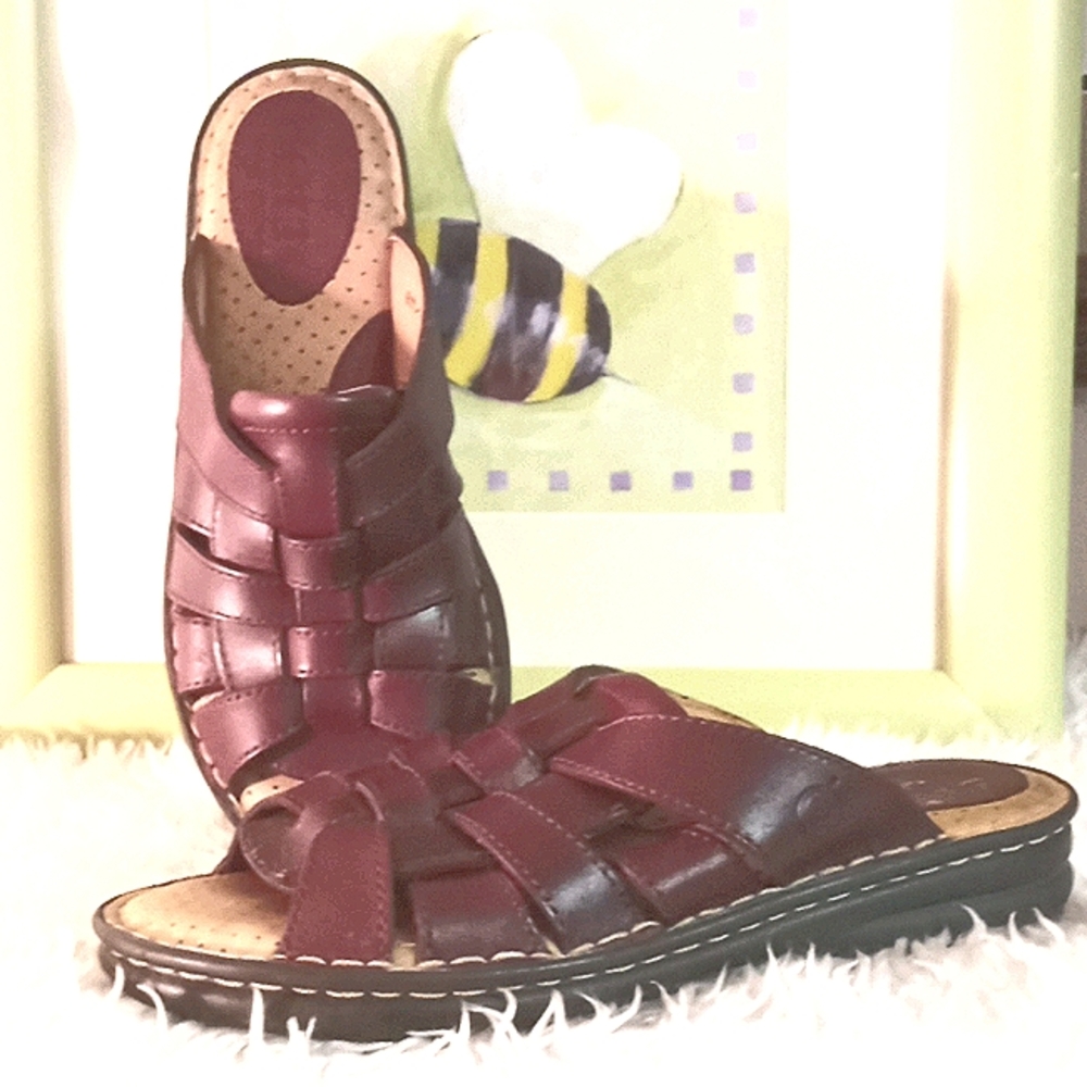 Born chocolate brown slide sandals